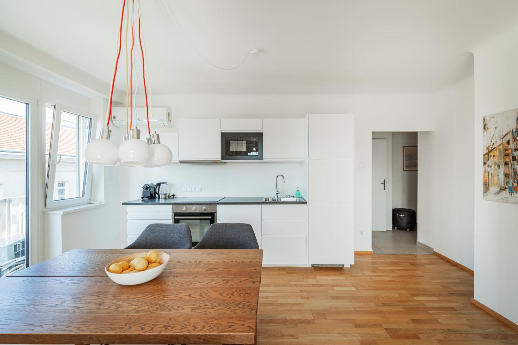 Central 60M2 Suite 10 Min Walk From Main Station Viyana Dış mekan fotoğraf