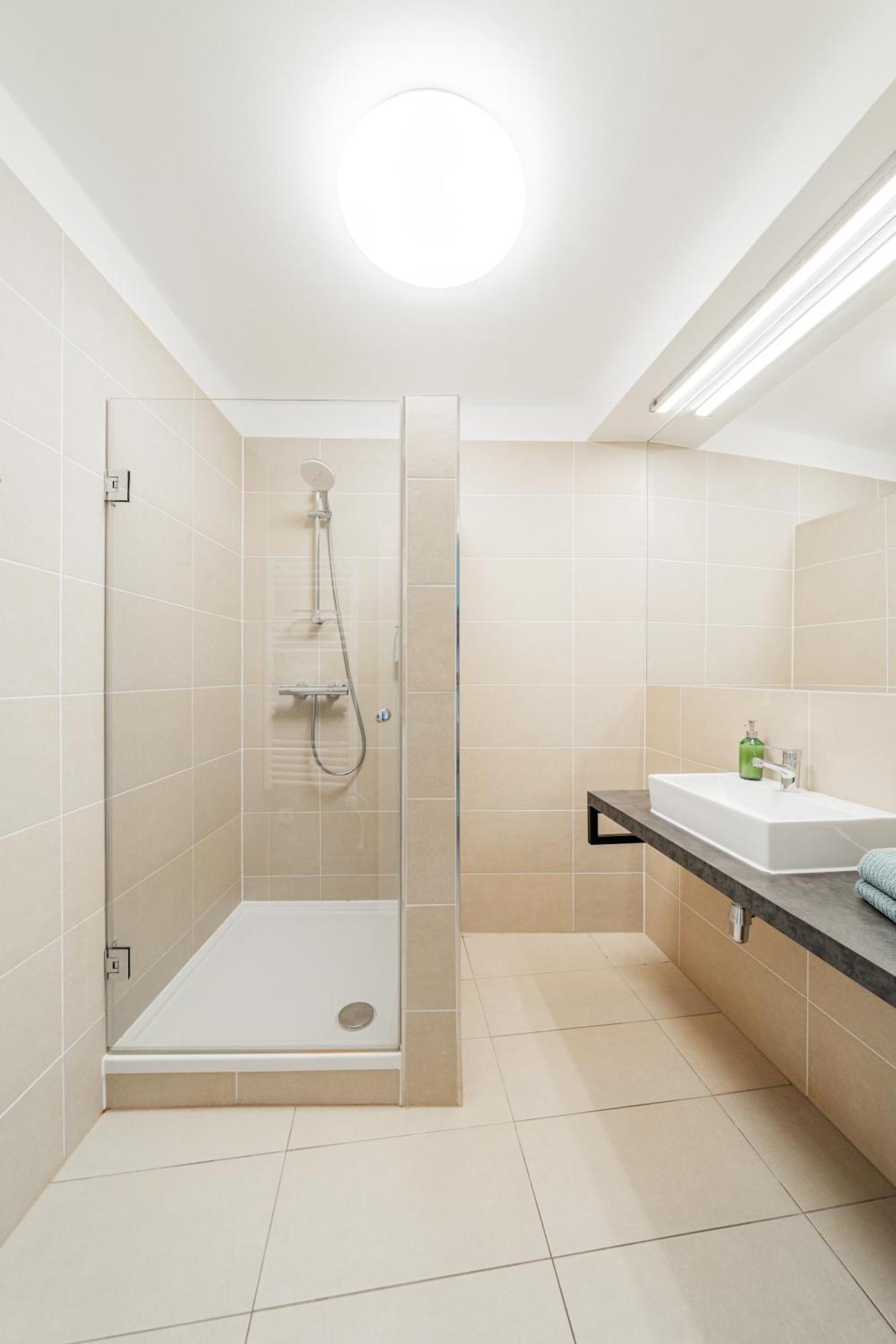 Central 60M2 Suite 10 Min Walk From Main Station Viyana Dış mekan fotoğraf